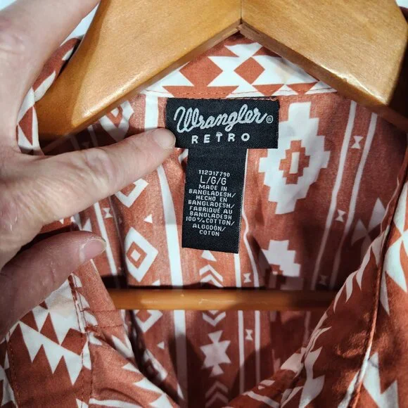 Women's Wrangler Retro Sleeveless Pearl Snap Western Shirt Sz Large - Picture 3 of 8